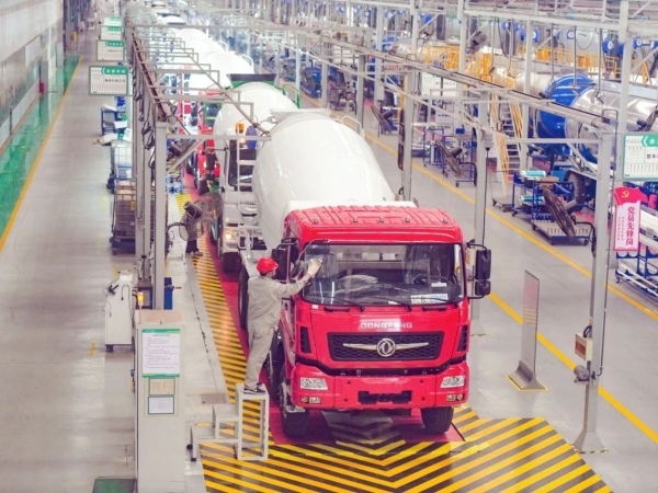 《洛陽日報(bào)》：中集凌宇全力趕訂單，年末生產(chǎn)忙