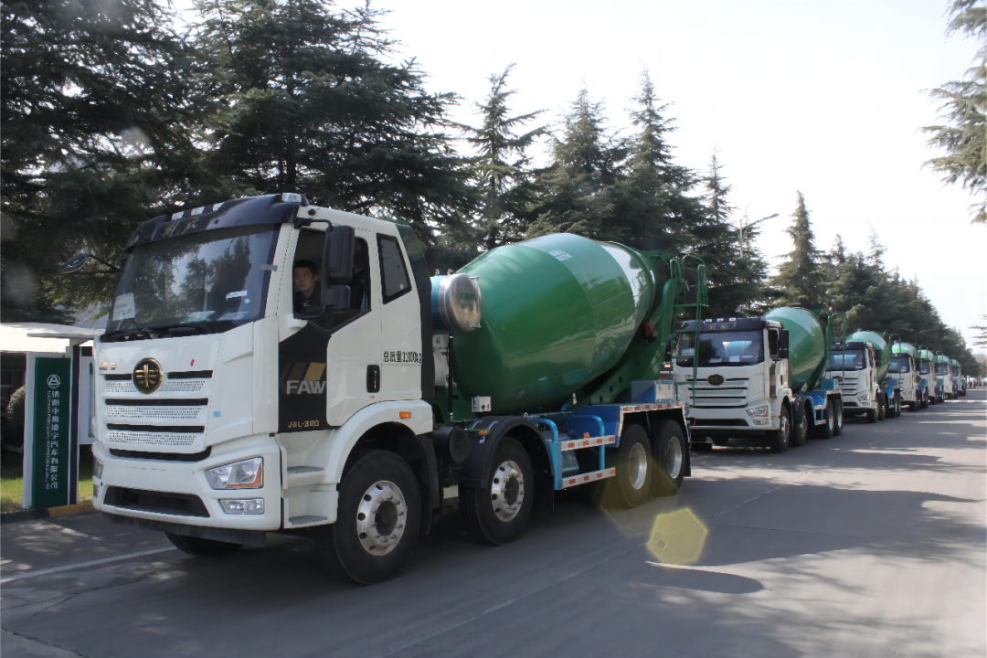 【重卡新聞】里程碑意義！2月重卡銷量終結(jié)“21個月連降”