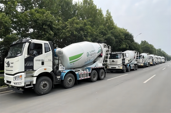 【重卡新聞】11月重卡銷7.3萬輛！意料之中的“拐點(diǎn)”出現(xiàn)！