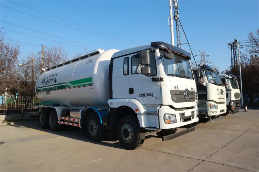 【重卡新聞】連續(xù)上漲！3月重卡銷近10萬輛！